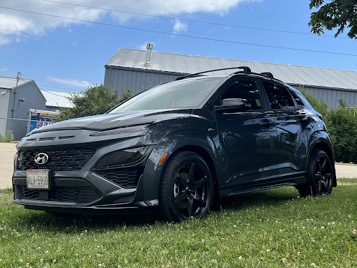 Unique Wraps LLC en Caledonia