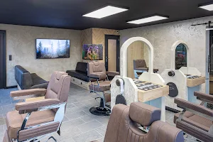 Salon Maison | Barber & Massage image