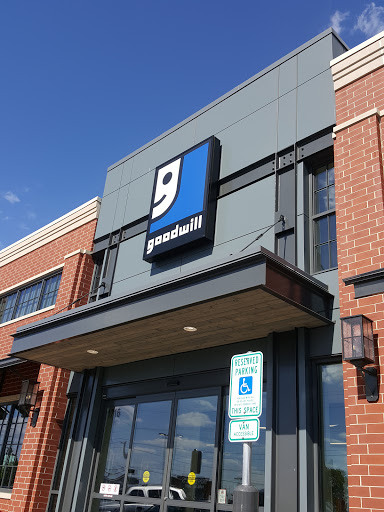 Thrift Store «Goodwill Store & Donation Center», reviews and photos, 1716 Miller Park Way, West Milwaukee, WI 53214, USA
