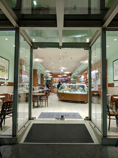 Dessert Shop «Sucré», reviews and photos, 3025 Magazine St, New Orleans, LA 70115, USA