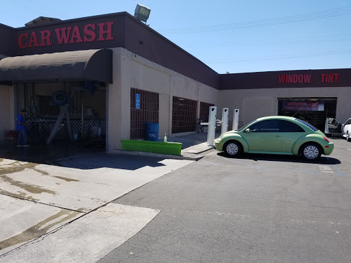 Corona Express Wash Lube & Tint en Corona