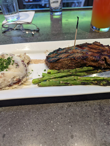 Sports Bar «Dave & Busters», reviews and photos