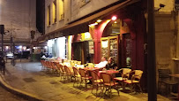 Atmosphère du Restaurant Aux Trois Mailletz à Paris - n°2