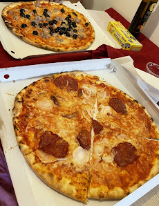 Pizzeria Da Michele Piazza Salvarani, 9/A, 43126 Baganzola PR, Italia
