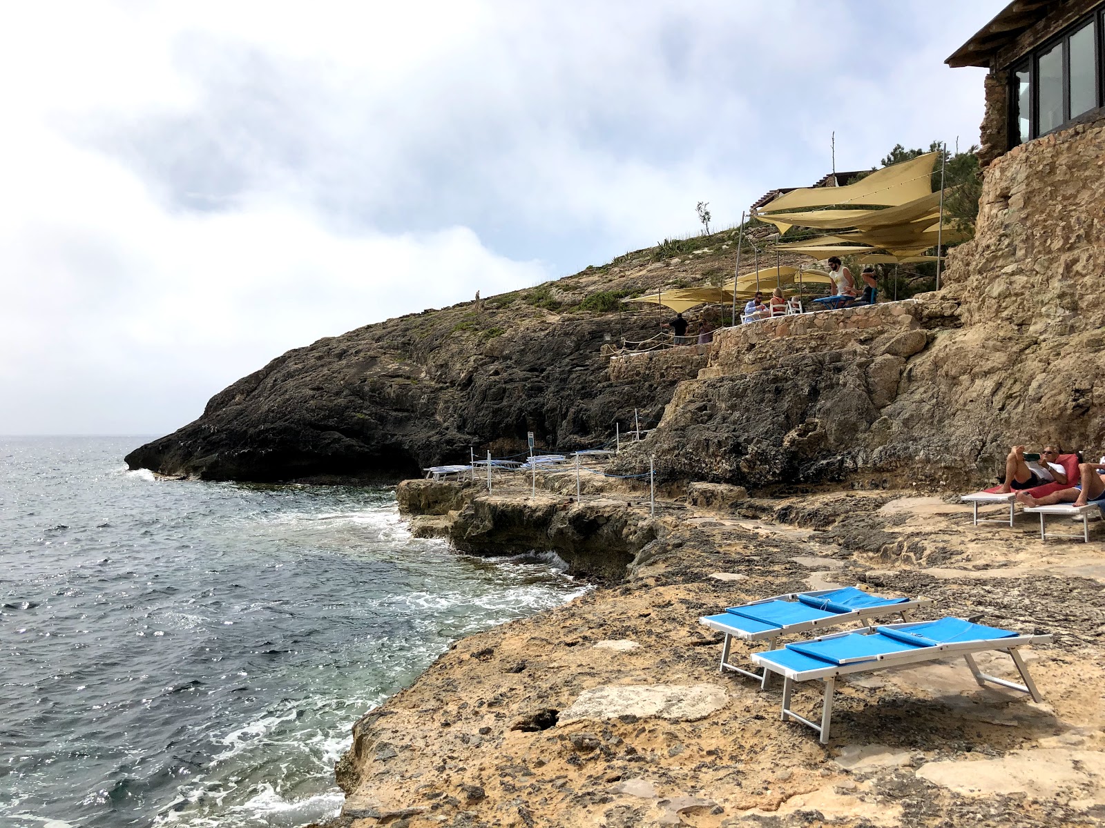 Φωτογραφία του Cala Creta και το όμορφο τοπίο του