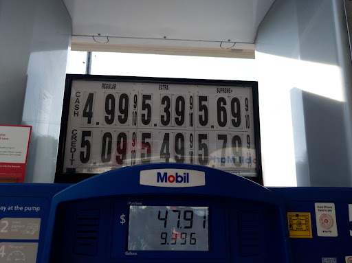 Convenience Store «Mobil Mart», reviews and photos, 109 W Ramapo Rd, Garnerville, NY 10923, USA