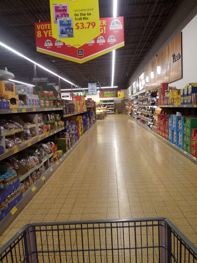 Supermarket «ALDI», reviews and photos, 30960 Lakeshore Blvd, Willowick, OH 44095, USA