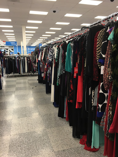 Clothing Store «Ross Dress for Less», reviews and photos, 1930 SW Wanamaker Rd, Topeka, KS 66604, USA