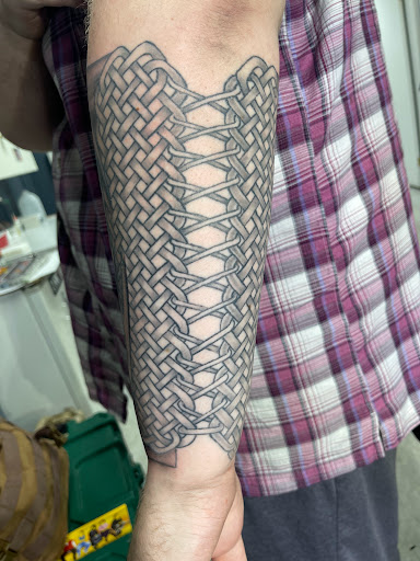 Tattoo Shop «Skin Gallery-Tattoos», reviews and photos, 37292 US-18, Prairie du Chien, WI 53821, USA