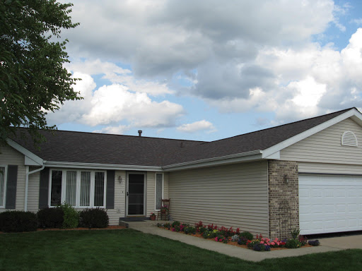 Roofing Contractor «Croixco Construction», reviews and photos, 870 E Higgins Rd #138a, Schaumburg, IL 60173, USA