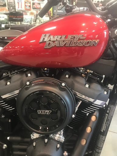 Motorcycle Dealer «Cape Cod Harley-Davidson», reviews and photos, 750 MacArthur Blvd, Pocasset, MA 02559, USA