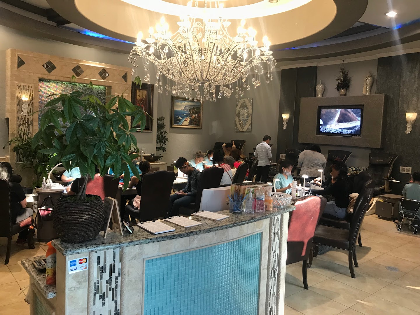 LaBella Nail & Spa