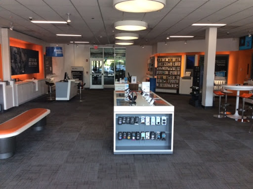 Cell Phone Store «AT&T», reviews and photos, 3 Boylston St, Chestnut Hill, MA 02467, USA