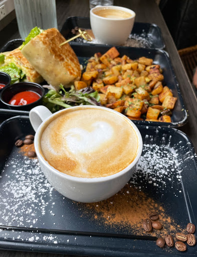 Restaurant «The Place 2 Be Restaurant», reviews and photos, 615 Franklin Ave, Hartford, CT 06114, USA