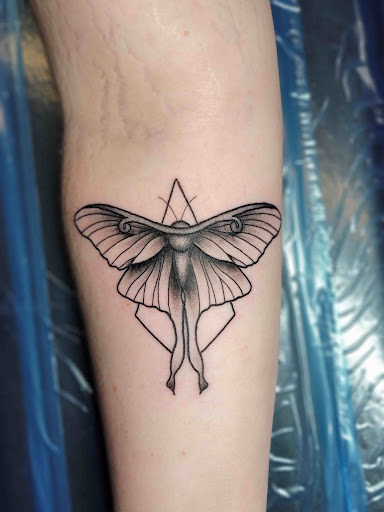 Explore kintsugi tattoo ideas, creative tattoo ideas in Ithaca, available at Bad Hombre Tattoo