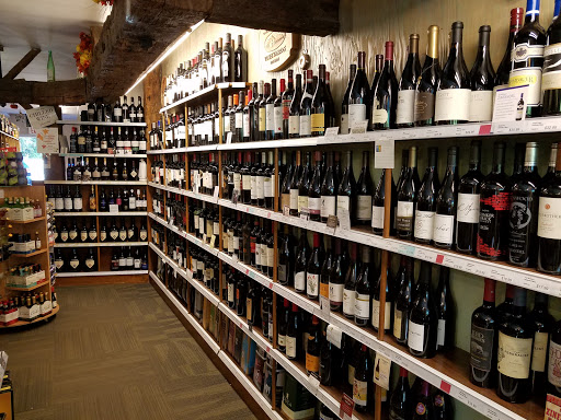 Wine Store «Niskayuna Wines & Liquors», reviews and photos, 2211 Nott St E, Niskayuna, NY 12309, USA