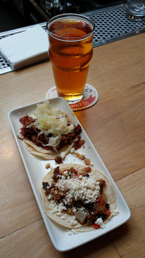 Shopping Mall «Carlmont Village Shopping Center», reviews and photos, 1049 Alameda de las Pulgas, Belmont, CA 94002, USA