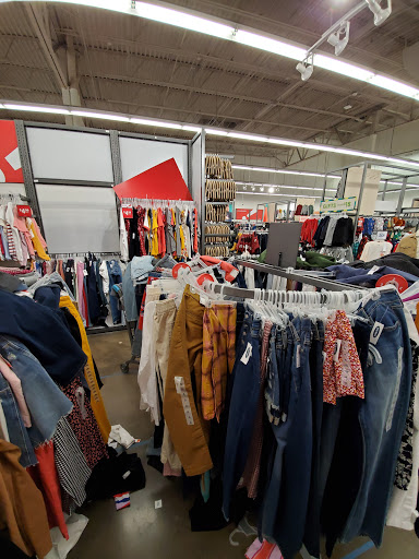 Clothing Store «Old Navy», reviews and photos, 8674 Park Meadows Center Dr, Lone Tree, CO 80124, USA