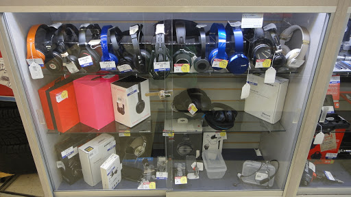 Check Cashing Service «Cash America Pawn», reviews and photos, 882 N Lake St #50, Aurora, IL 60506, USA