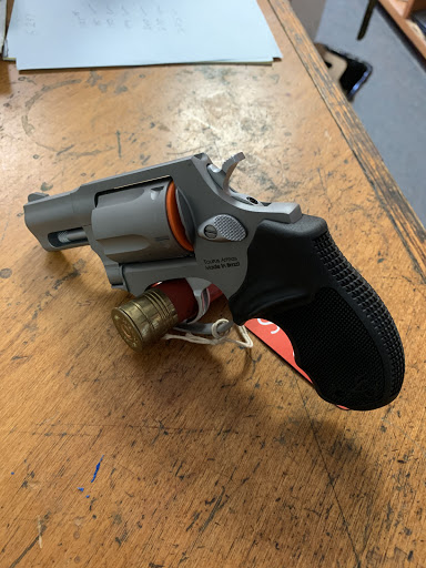 Gun Shop «Bergen Sporting Goods», reviews and photos, 649 Bergen Blvd, Ridgefield, NJ 07657, USA