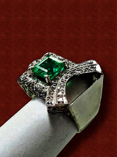 Jewelry Store «Jewelry & Coin Mart», reviews and photos, 757 W Golf Rd, Schaumburg, IL 60194, USA