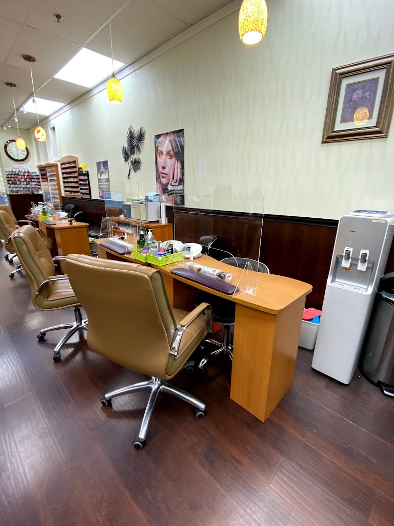 New Happy Spa & Nails 11953