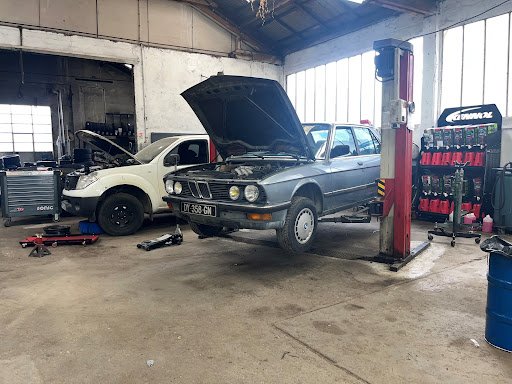 Photo 1 - Garage Cortes Auto