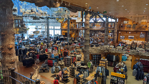 Sporting Goods Store «Bass Pro Shops», reviews and photos, 7777 Victoria Gardens Ln, Rancho Cucamonga, CA 91739, USA
