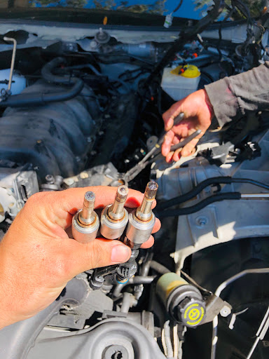 Tire Shop «L & R Tire Shop - Total Car Care», reviews and photos, 6923 W Hillsborough Ave, Tampa, FL 33634, USA