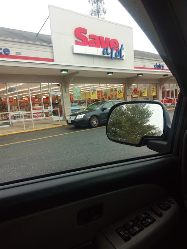 Grocery Store «Save-A-Lot», reviews and photos, 5615 Sargent Rd, Hyattsville, MD 20782, USA