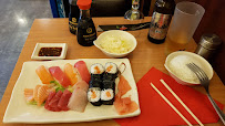 Plats et boissons du Restaurant japonais Oishi à Clichy - n°3
