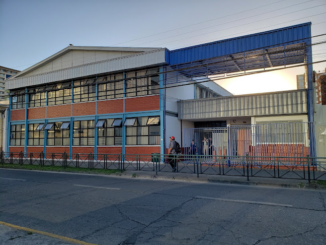 Opiniones de Colegio Montessori Temuco en Temuco - Escuela