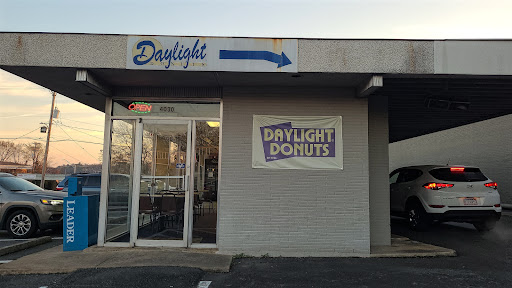 Donut Shop «Daylight Donuts», reviews and photos, 4030 J.F.K. Blvd, North Little Rock, AR 72116, USA