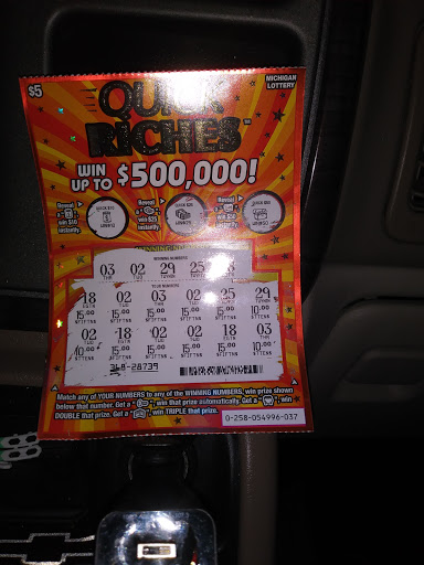 Liquor Store «Royal Liquor», reviews and photos, 808 Center Rd #3, Flint, MI 48506, USA