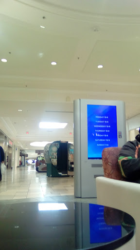 Shopping Mall «The Mall at Fox Run», reviews and photos, 50 Fox Run Rd, Newington, NH 03801, USA