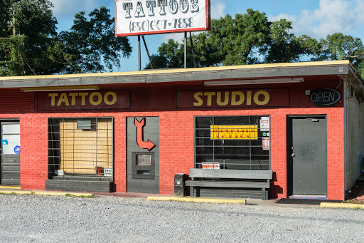 Tattoo Shop «Inner City Custom Tattoo», reviews and photos, 4909 Mobile Hwy, Pensacola, FL 32506, USA
