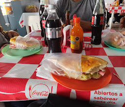 Loncheria Cazadores photo