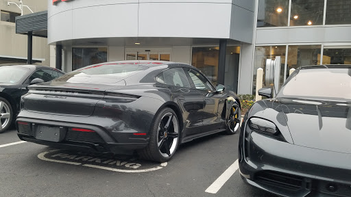 Porsche Dealer «Porsche of Tysons Corner», reviews and photos, 8601 Westwood Center Dr, Vienna, VA 22182, USA
