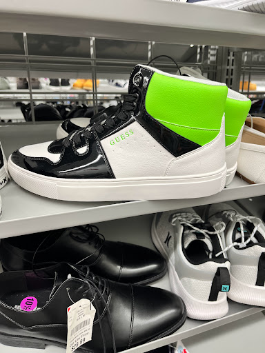 Clothing Store «Burlington Coat Factory», reviews and photos, 3168 Airport Blvd, Mobile, AL 36606, USA