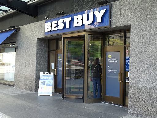 Electronics Store «Best Buy», reviews and photos, 875 N Michigan Ave, Chicago, IL 60611, USA