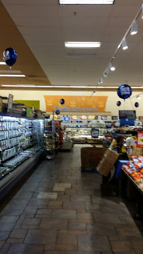 Grocery Store «Stop & Shop», reviews and photos, 31-06 Farrington St, Flushing, NY 11354, USA