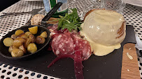 Raclette du Restaurant français L'essentiel à Isola - n°5