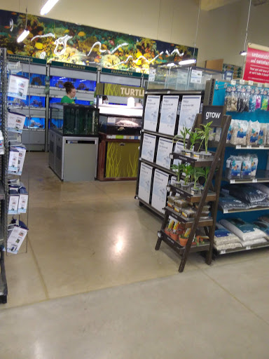 Pet Supply Store «Petco Animal Supplies», reviews and photos, 28400 Dequindre Rd, Warren, MI 48092, USA