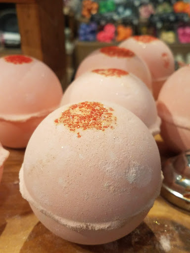 Cosmetics Store «Lush Cosmetics», reviews and photos, 303 Memorial City Way, Houston, TX 77024, USA