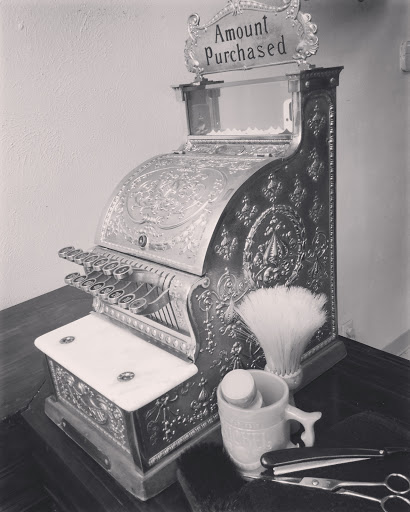 Barber Shop «Juarez Barbershop & Salon», reviews and photos, 1600 N Plano Rd #2400, Richardson, TX 75081, USA