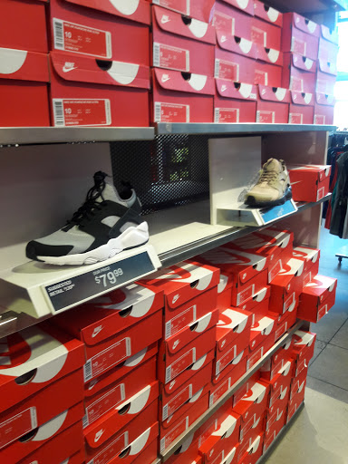 Sporting Goods Store «Nike Factory Store», reviews and photos, 30 N Arkansas Ave, Atlantic City, NJ 08401, USA