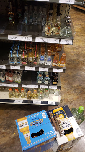 Wine Store «Total Wine & More», reviews and photos, 1416 N Litchfield Rd, Goodyear, AZ 85395, USA