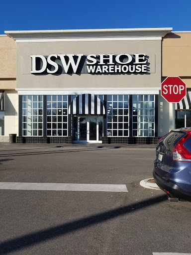 Shoe Store «DSW Designer Shoe Warehouse», reviews and photos, 375 E Altamonte Dr, Altamonte Springs, FL 32701, USA