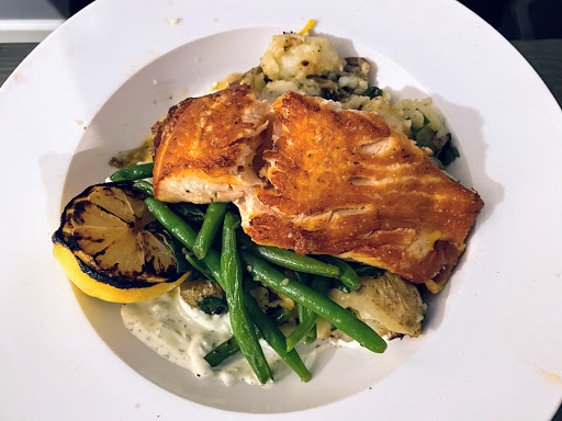 Restaurant «Hilltop Restaurant & Bar», reviews and photos, 4206 Lake Ave, Lockport, NY 14094, USA