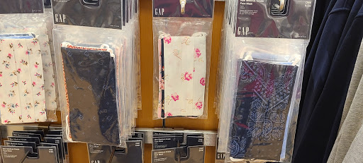 Clothing Store «Gap», reviews and photos, 1225 Pacific Ave, Santa Cruz, CA 95060, USA